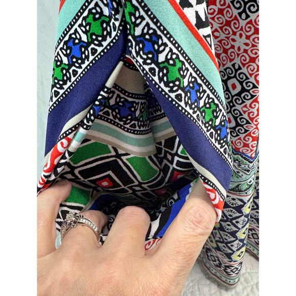 Women’s XS Lularoe dress with pockets mixed pattern material - Picture 5 of 8